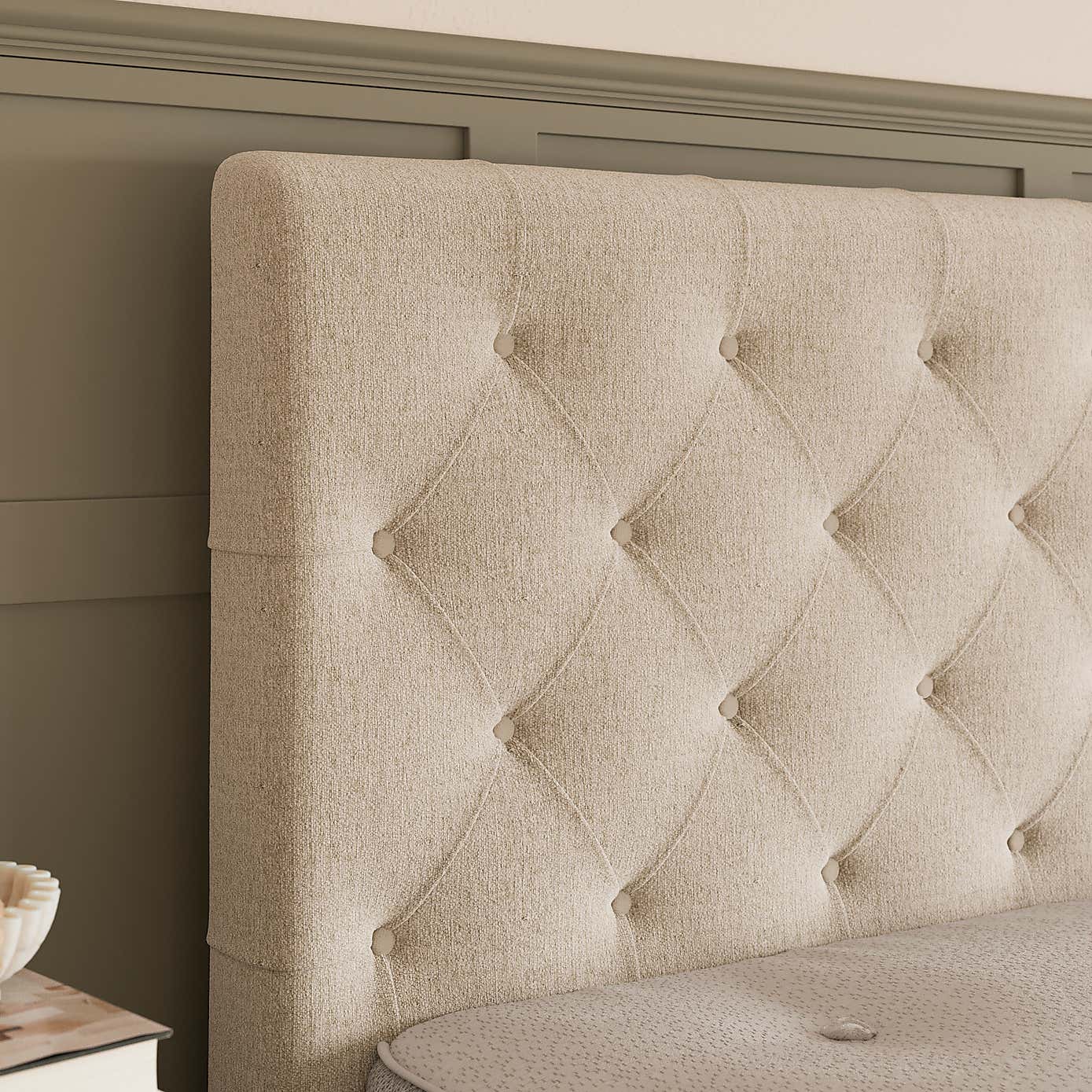 Carousel zoom image position 5 of 7