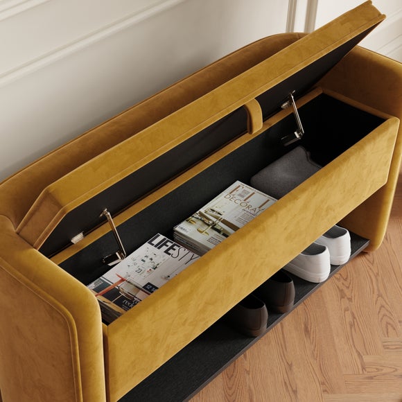 Carousel navigation image position 3 of 8