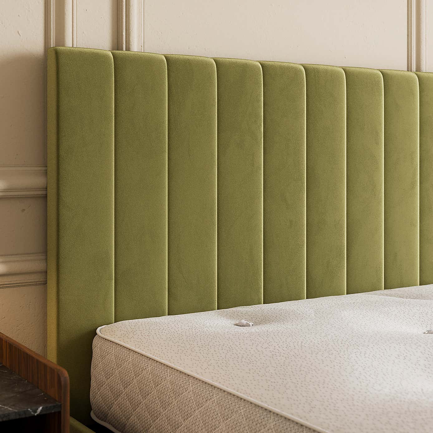 Carousel zoom image position 5 of 8