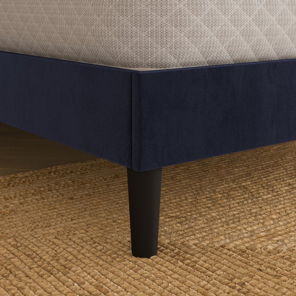 Carousel navigation image position 3 of 8