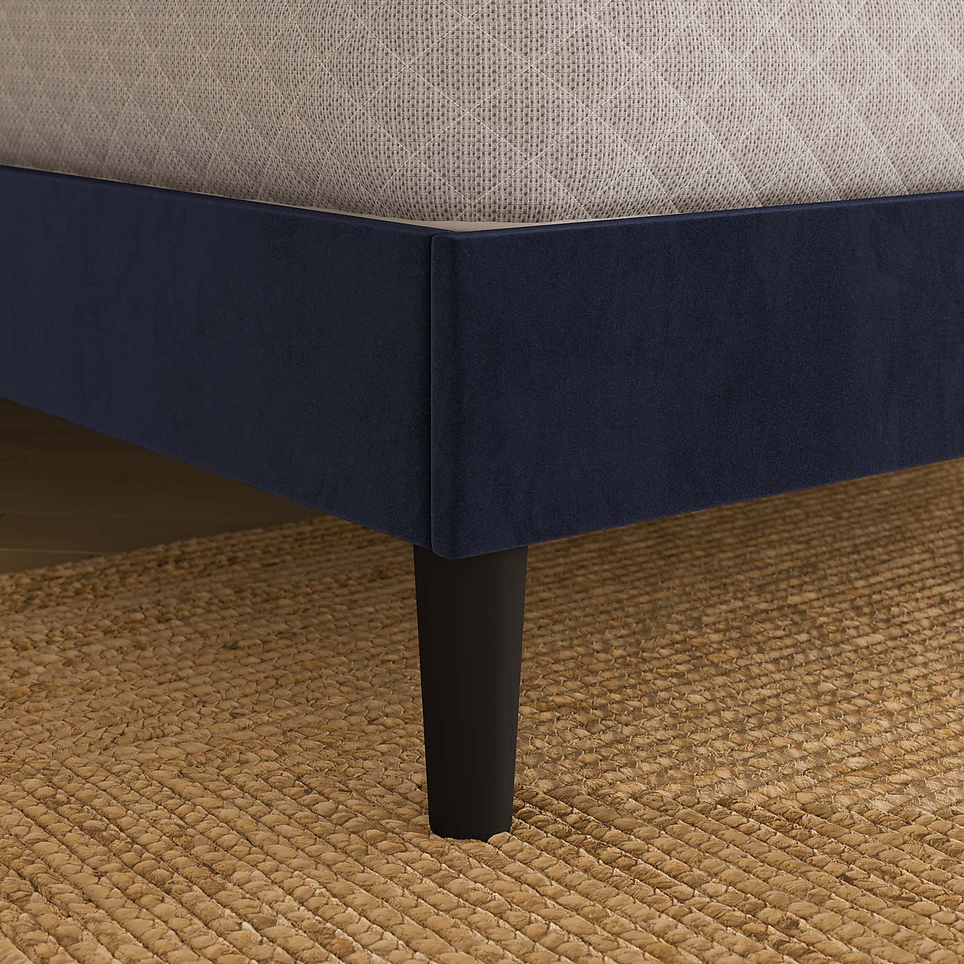 Carousel zoom image position 3 of 8