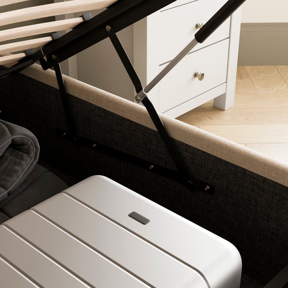 Carousel navigation image position 5 of 9