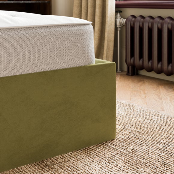 Carousel navigation image position 4 of 10