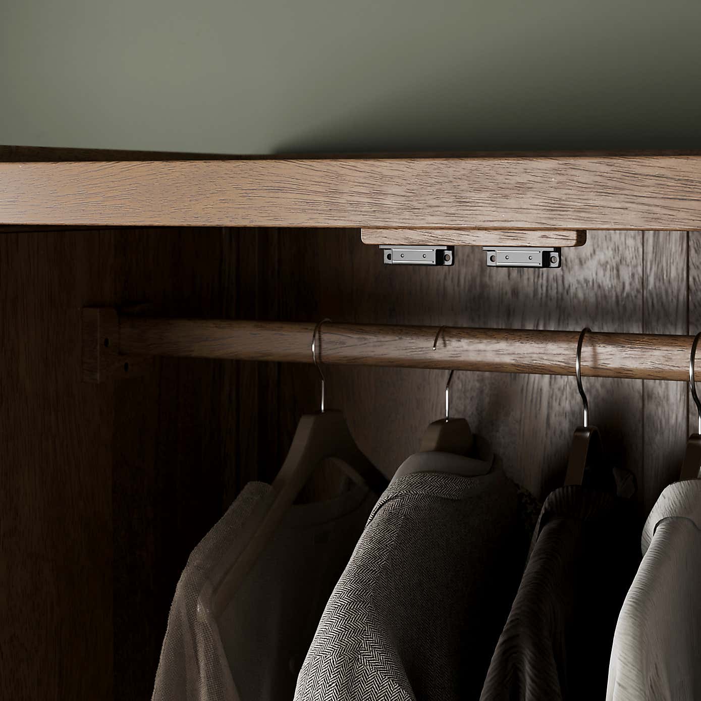 Carousel zoom image position 3 of 10