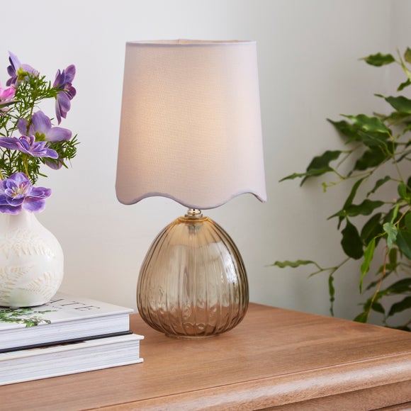 Cherie Scallop Table Lamp