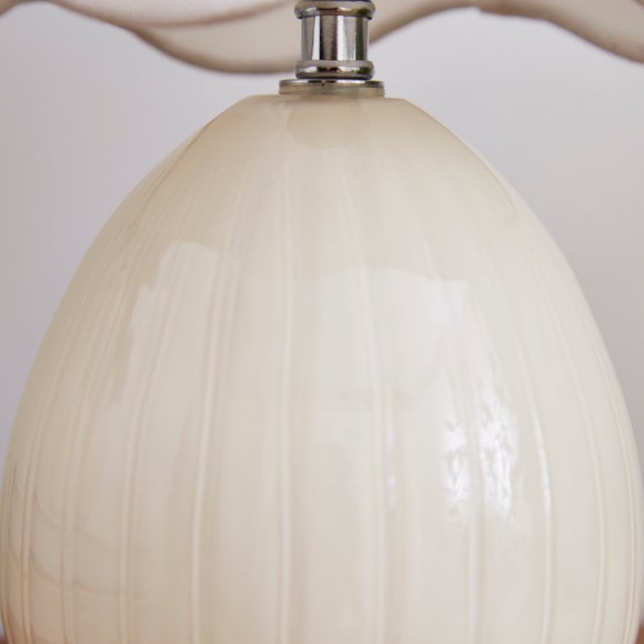 Carousel navigation image position 3 of 6