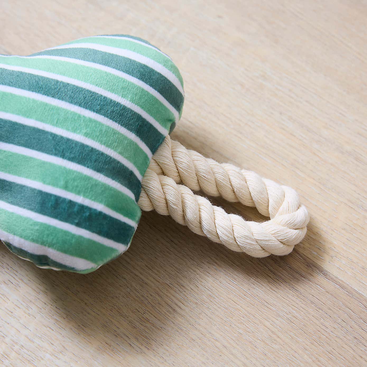 Carousel zoom image position 2 of 3