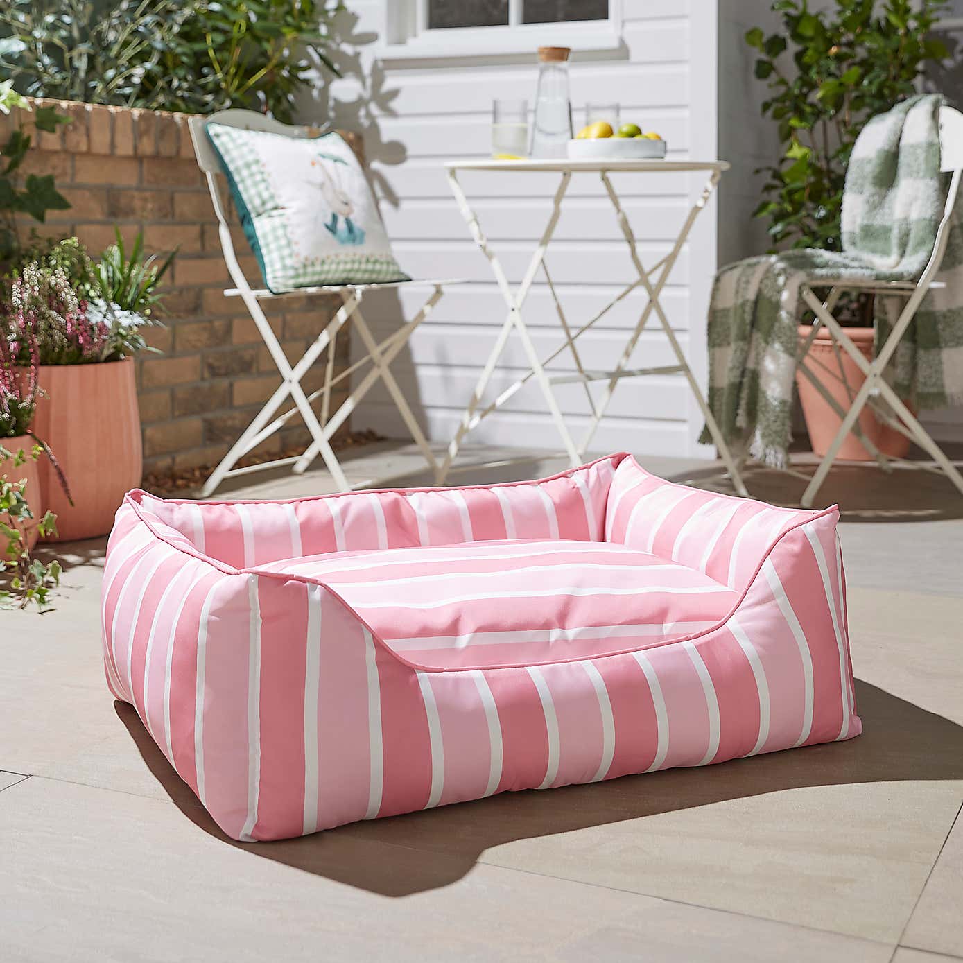 Carousel zoom image position 2 of 4