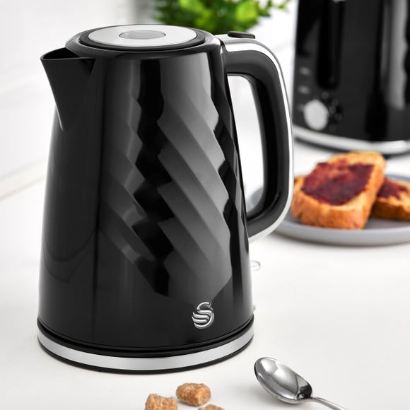 Swan Windsor Textured 1.7l Kettle