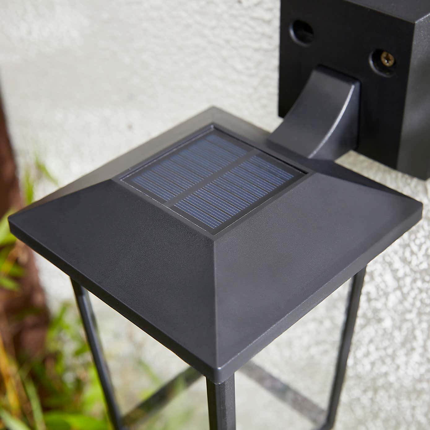 Carousel zoom image position 3 of 3