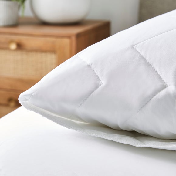 Carousel navigation image position 3 of 6