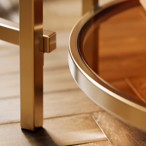 Carousel navigation image position 4 of 7