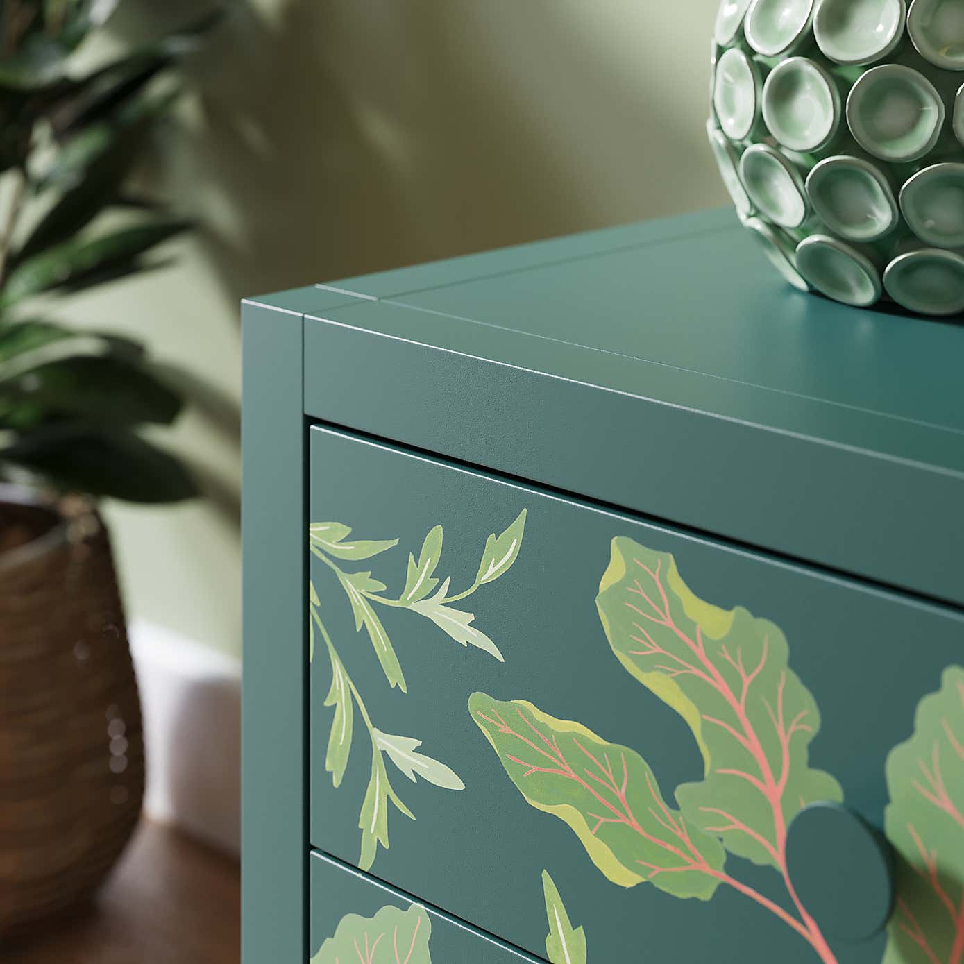 Carousel zoom image position 3 of 8