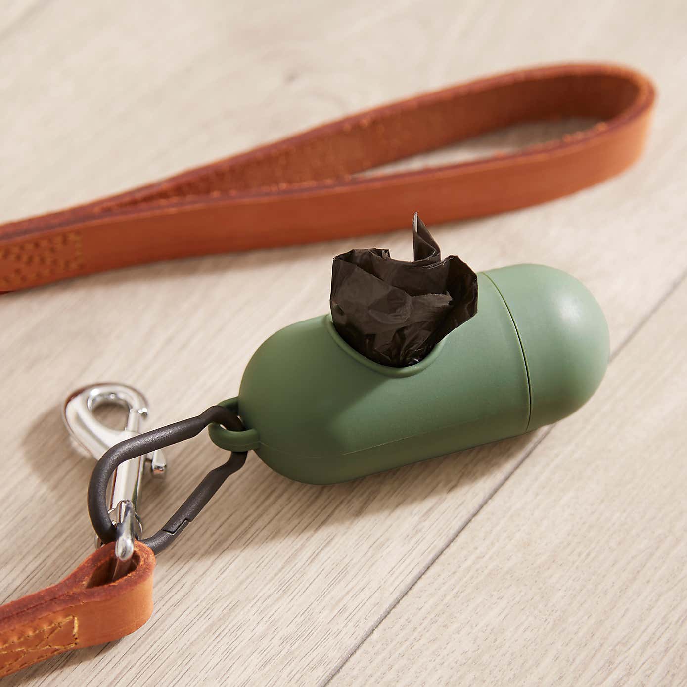 Carousel zoom image position 1 of 2