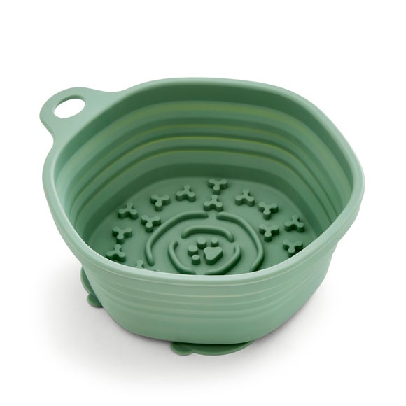 Carousel navigation image position 2 of 3