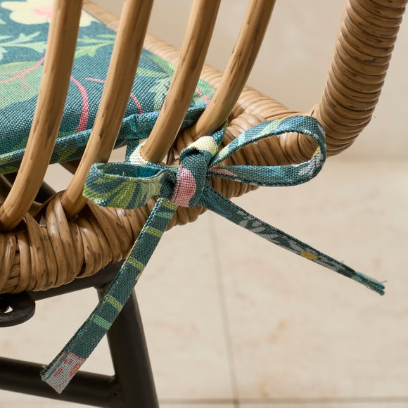 Carousel navigation image position 3 of 4