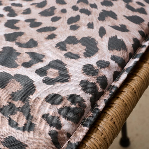 Carousel navigation image position 2 of 4