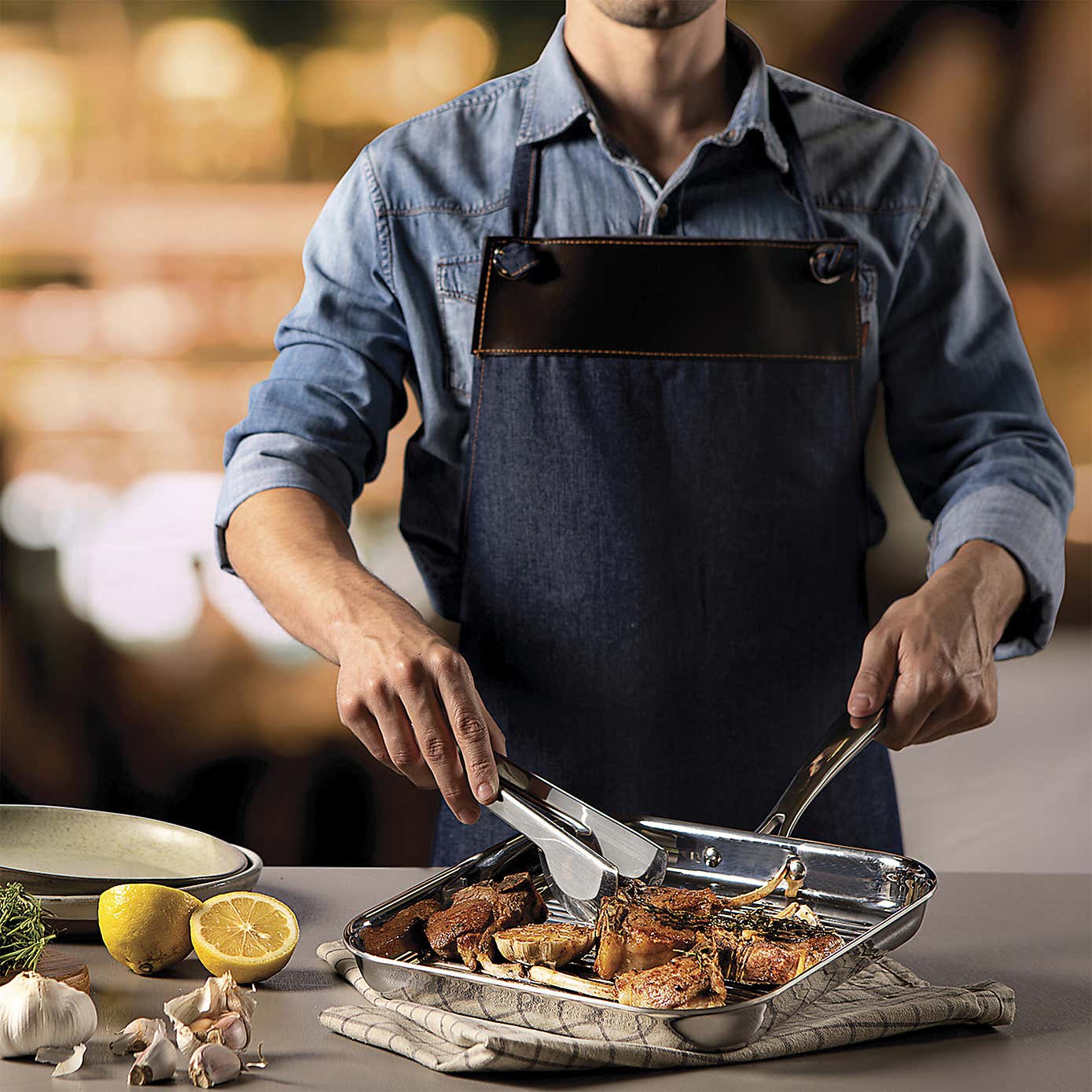 Carousel zoom image position 2 of 7