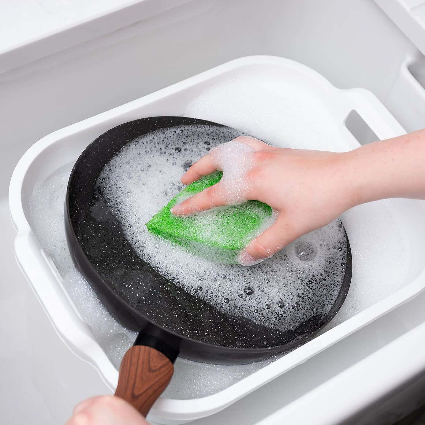 Carousel zoom image position 2 of 3