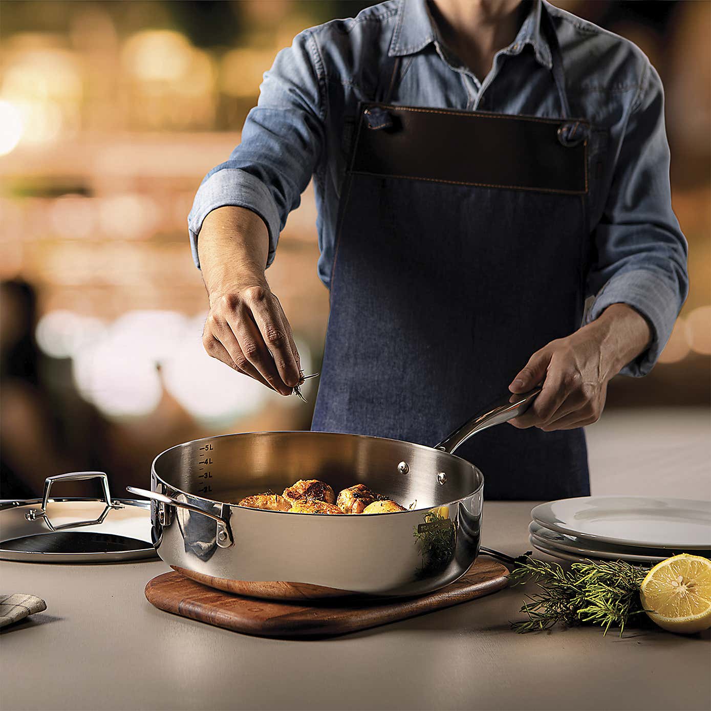 Carousel zoom image position 2 of 5