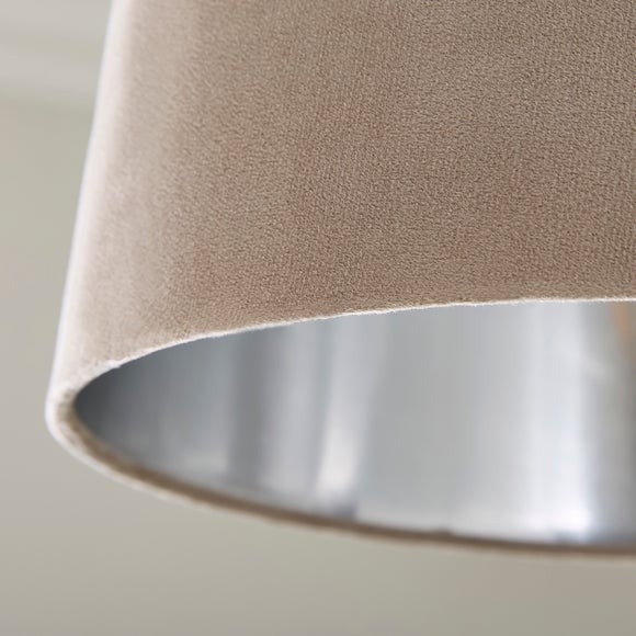 Carousel navigation image position 2 of 6