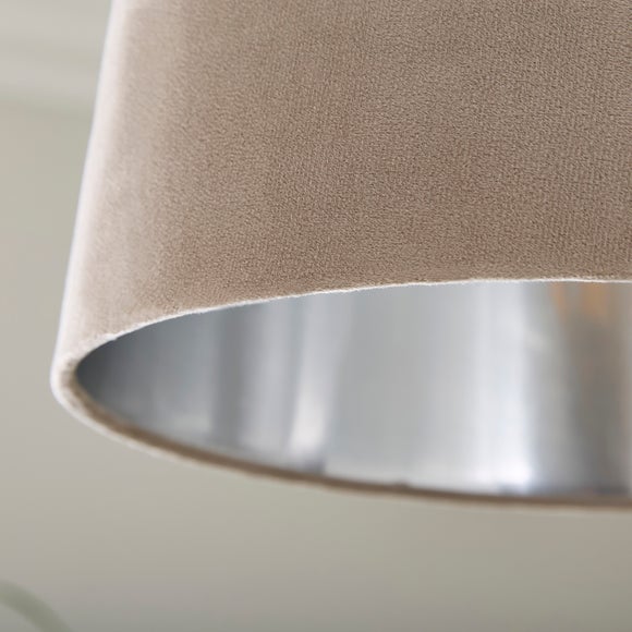 Carousel navigation image position 2 of 6