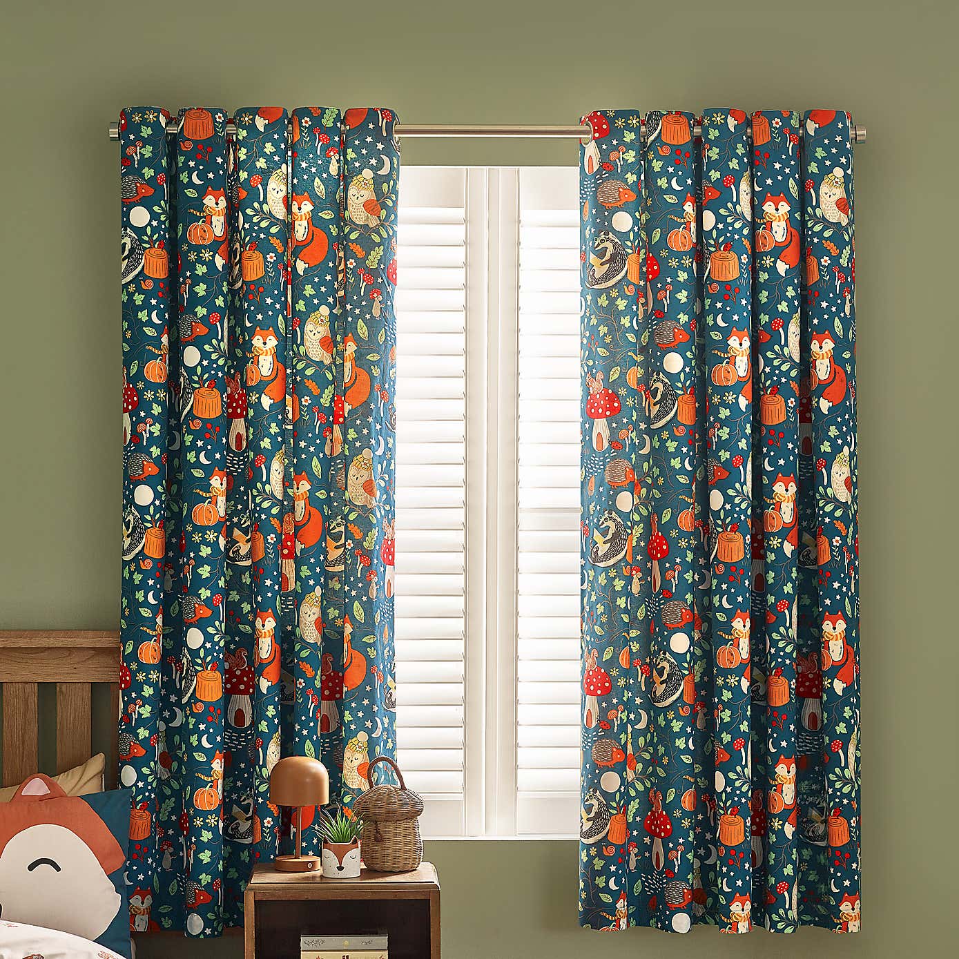 Carousel zoom image position 3 of 5