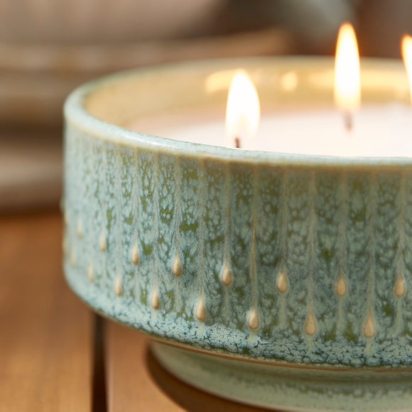 Carousel navigation image position 2 of 3