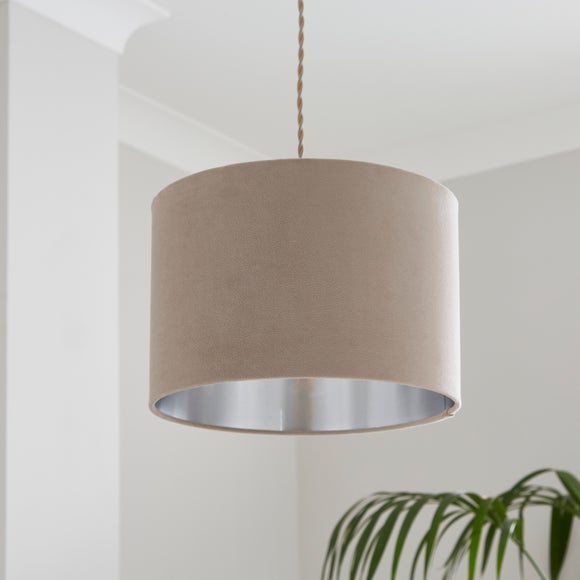 Carousel navigation image position 4 of 7