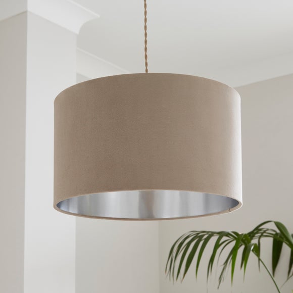 Carousel navigation image position 4 of 7