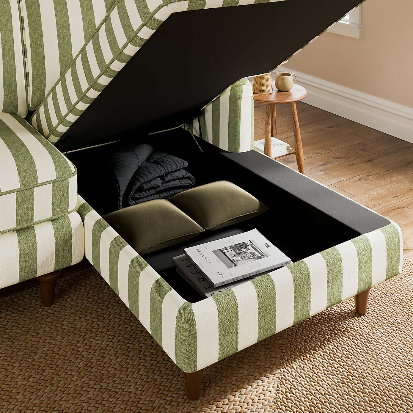 Carousel zoom image position 2 of 7