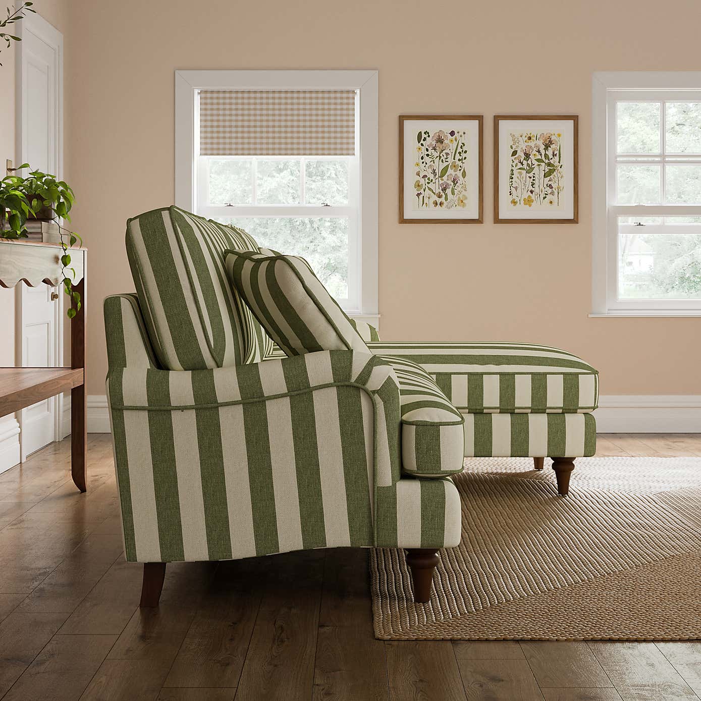 Carousel zoom image position 3 of 7