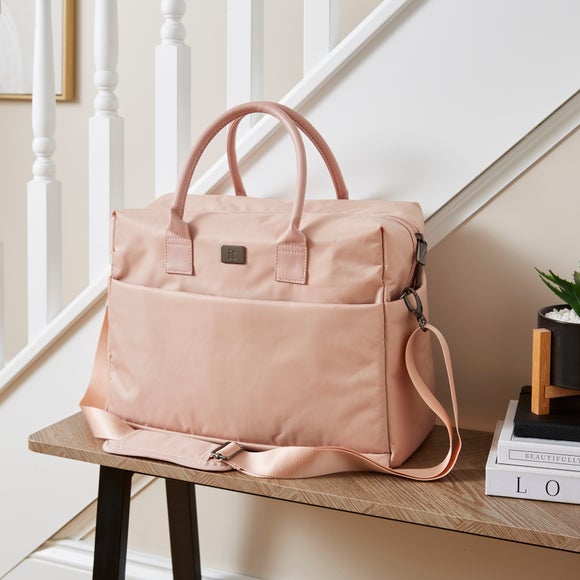 Click to view product details and reviews for It Luggage Outpaced Underseat Holdall.