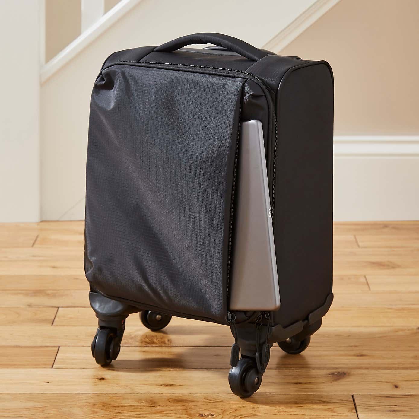 Carousel zoom image position 5 of 5