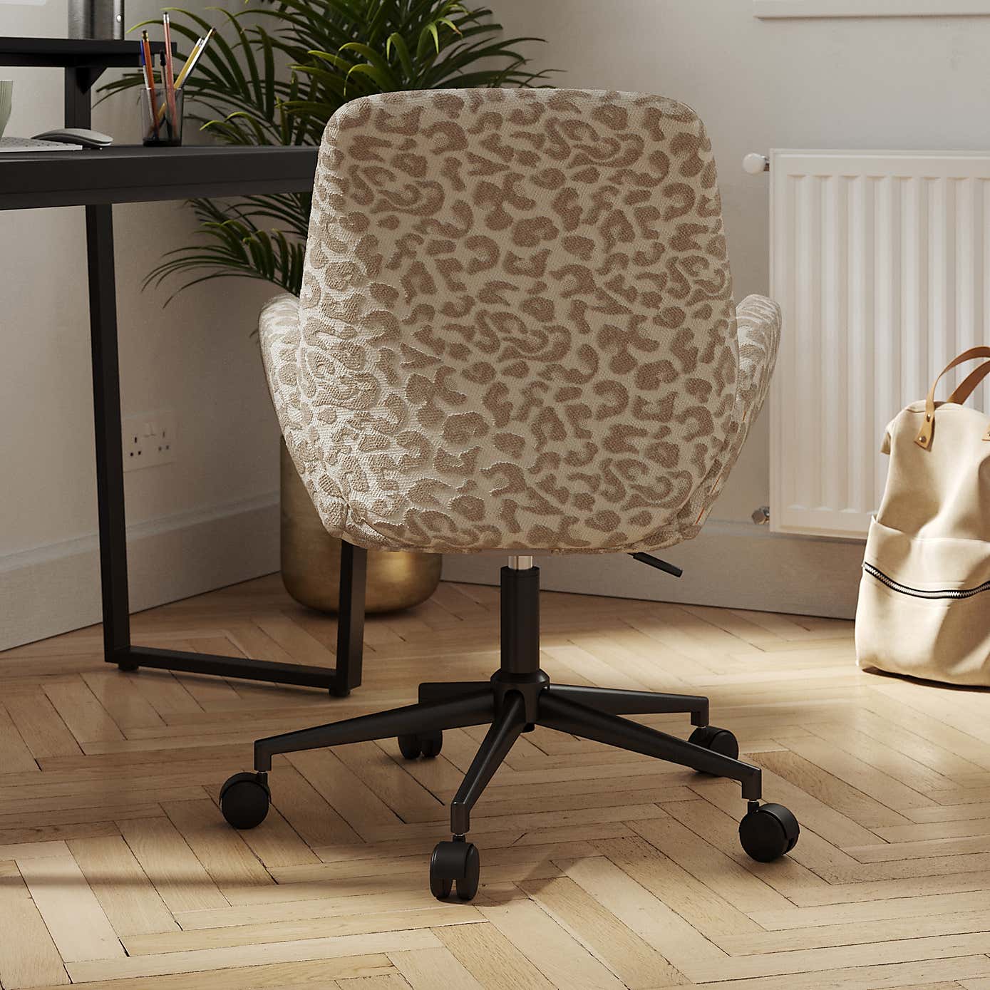 Carousel zoom image position 2 of 8