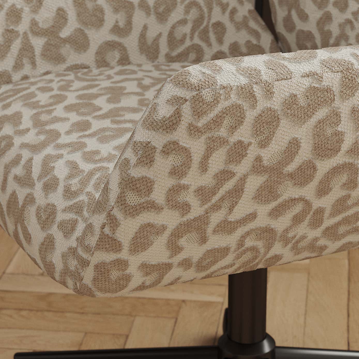 Carousel zoom image position 4 of 8