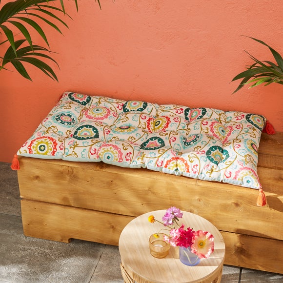 Carousel navigation image position 2 of 3