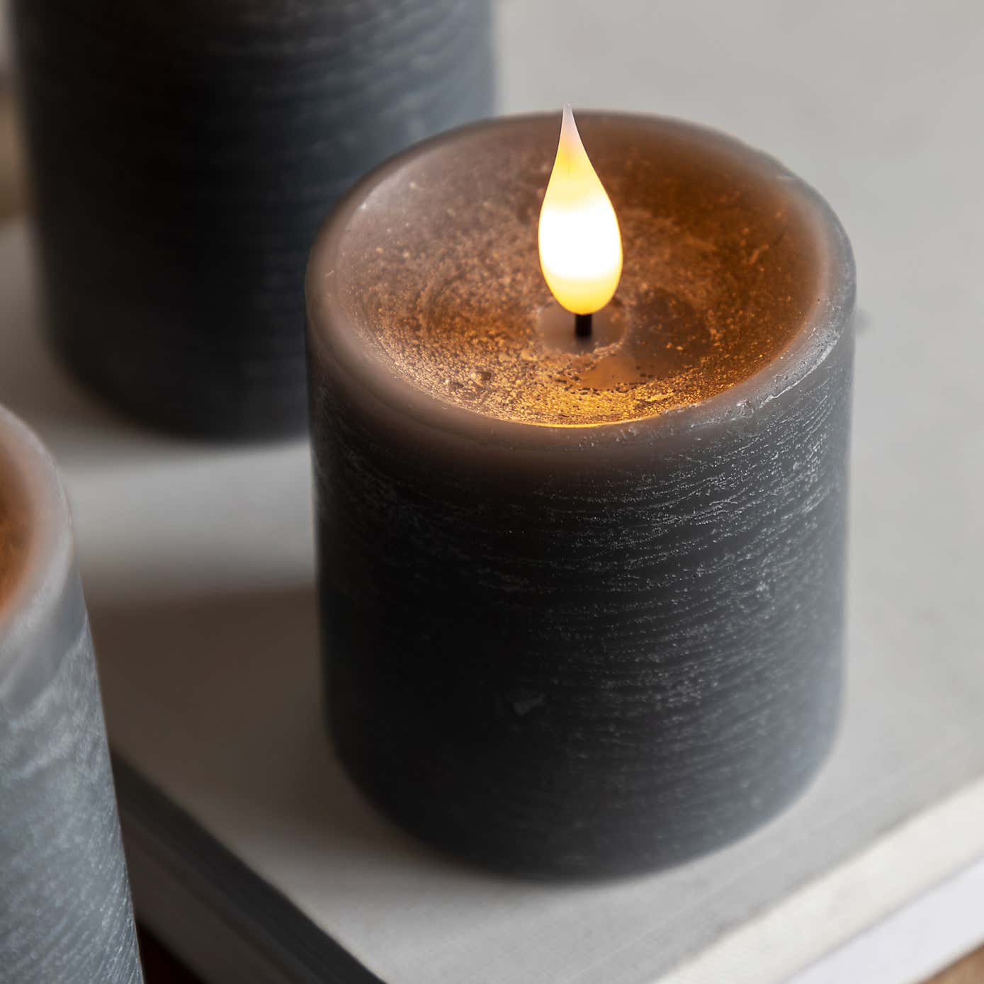 Carousel zoom image position 2 of 6