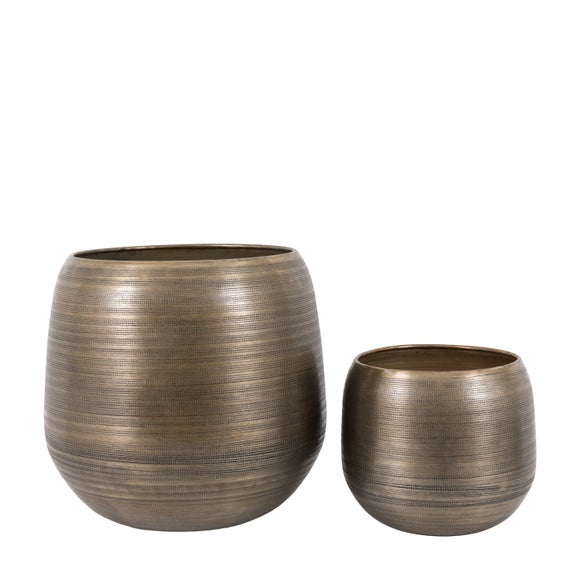 Carousel navigation image position 4 of 6