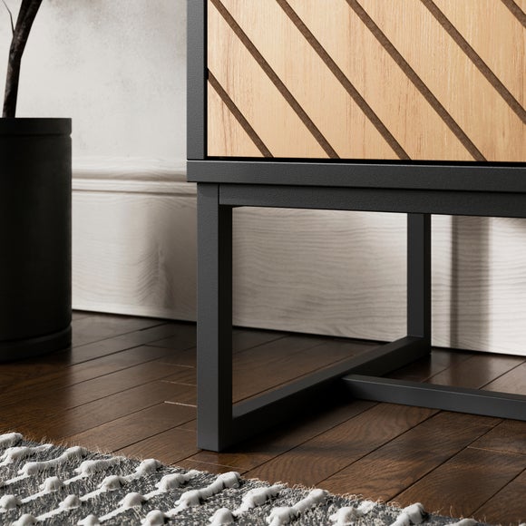 Carousel navigation image position 4 of 7