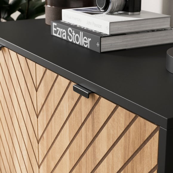 Carousel navigation image position 5 of 7