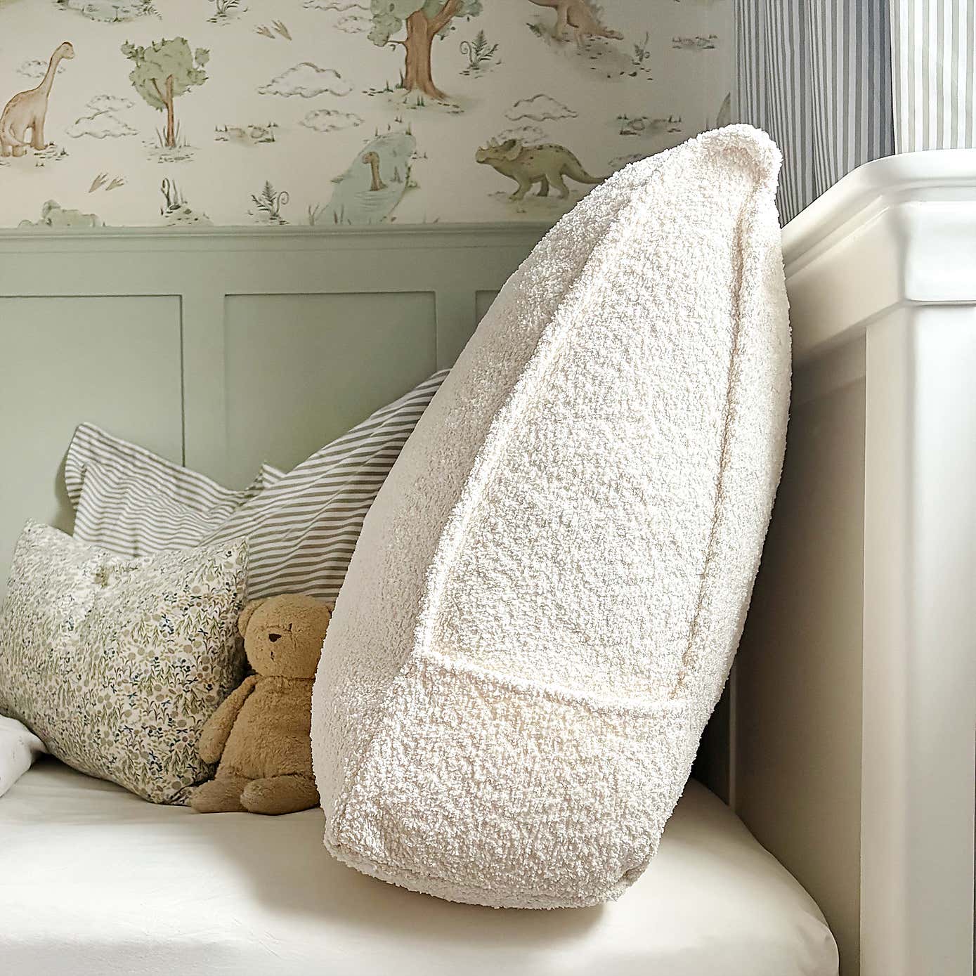 Carousel zoom image position 2 of 5