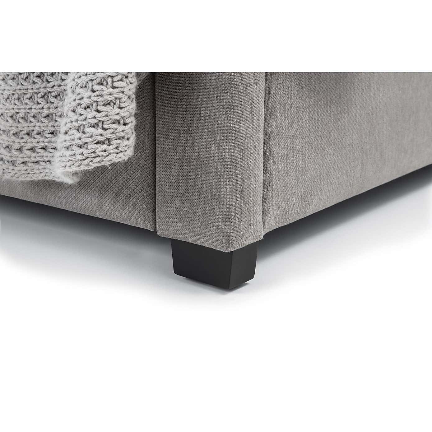 Carousel zoom image position 4 of 5