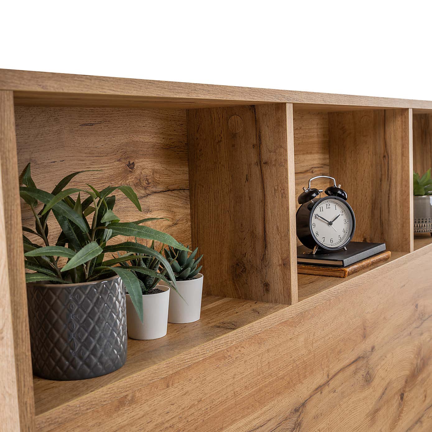 Carousel zoom image position 3 of 3