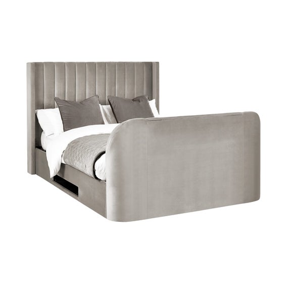 Carousel navigation image position 4 of 9