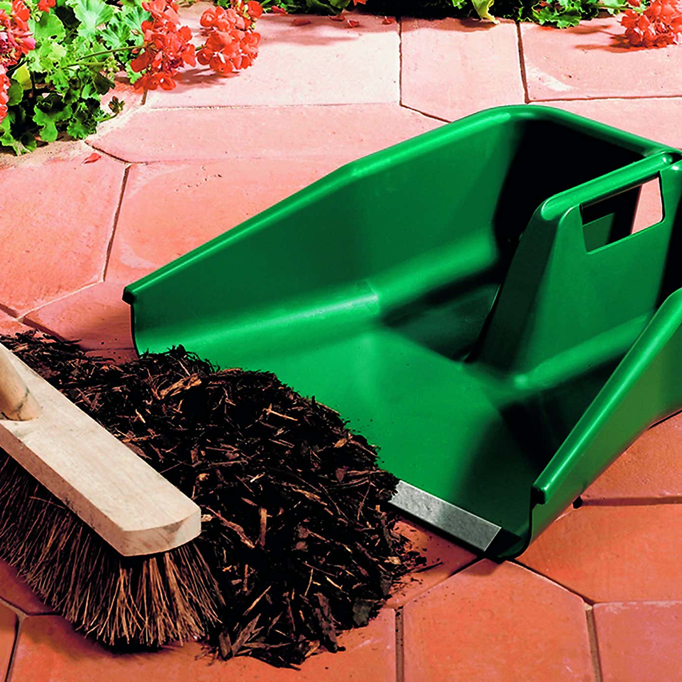 Carousel zoom image position 2 of 3