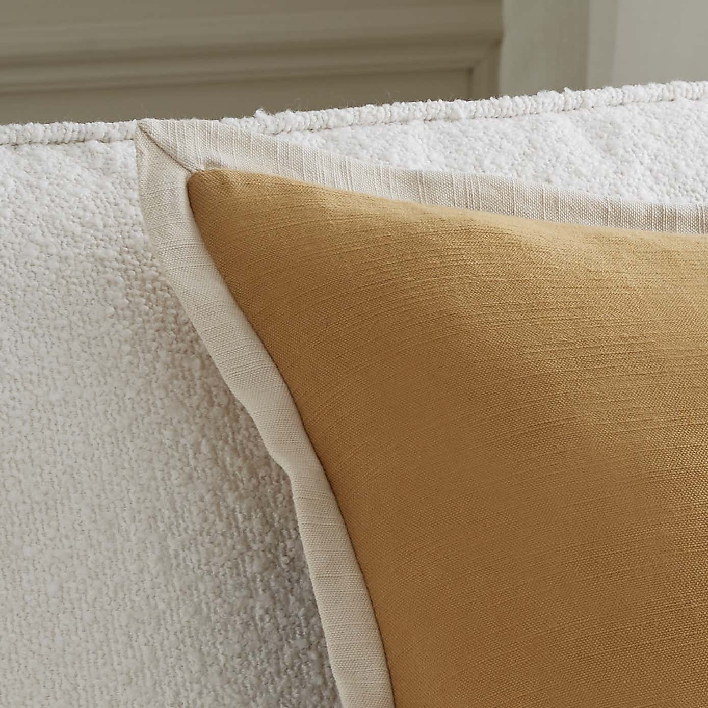 Carousel zoom image position 2 of 5