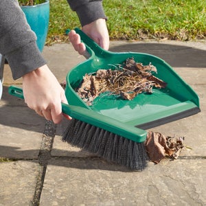Garden Yard Pan And Brush