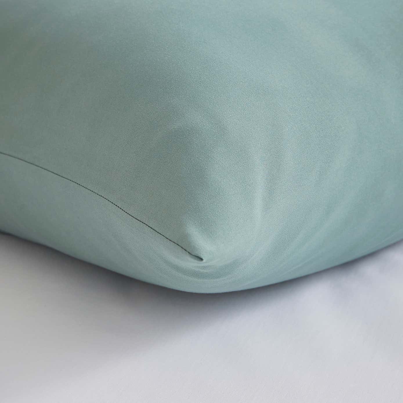 Carousel zoom image position 3 of 3