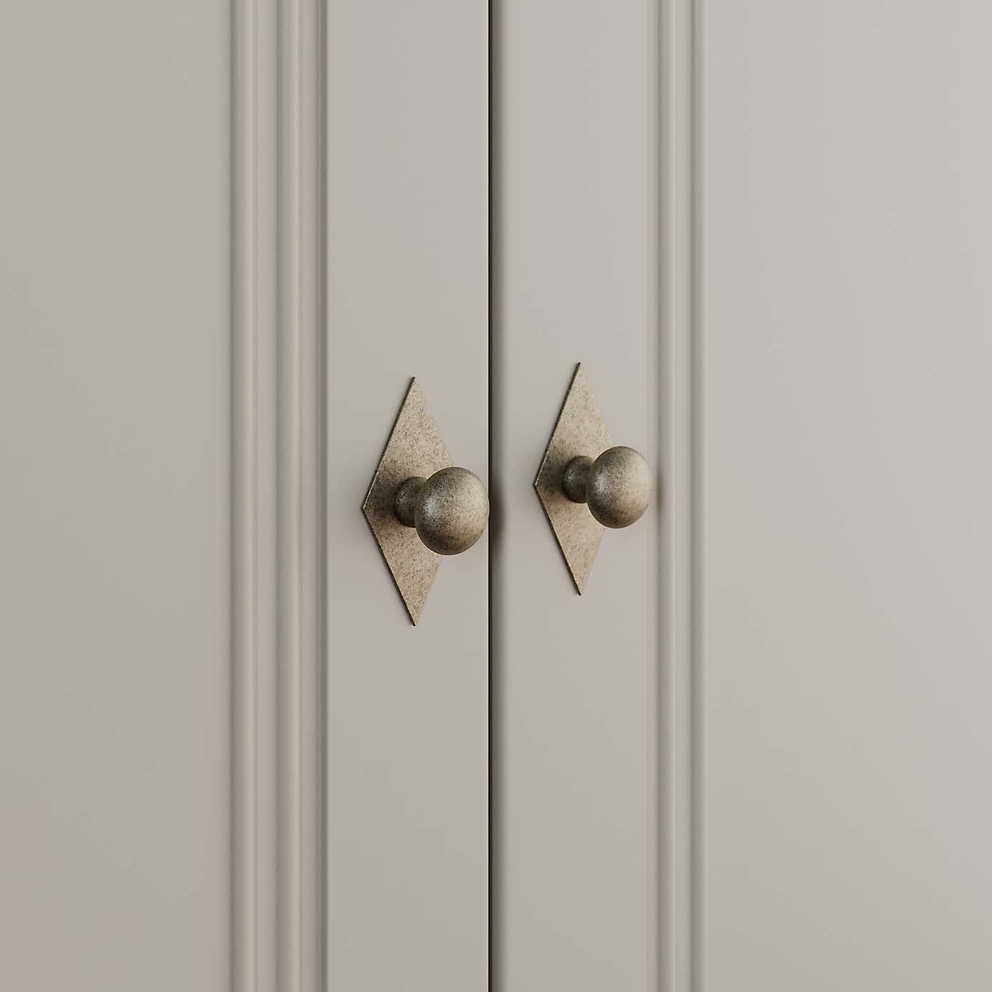 Carousel zoom image position 3 of 7